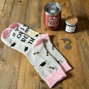Grad graduation gift set -socks, candle, cup keychain NIB perfect condition